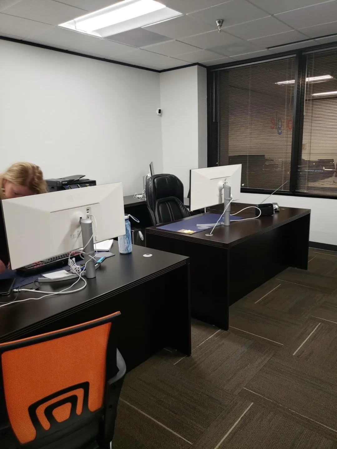 Workstations inside the Actual SEO Media, Inc. Dairy Ashford office