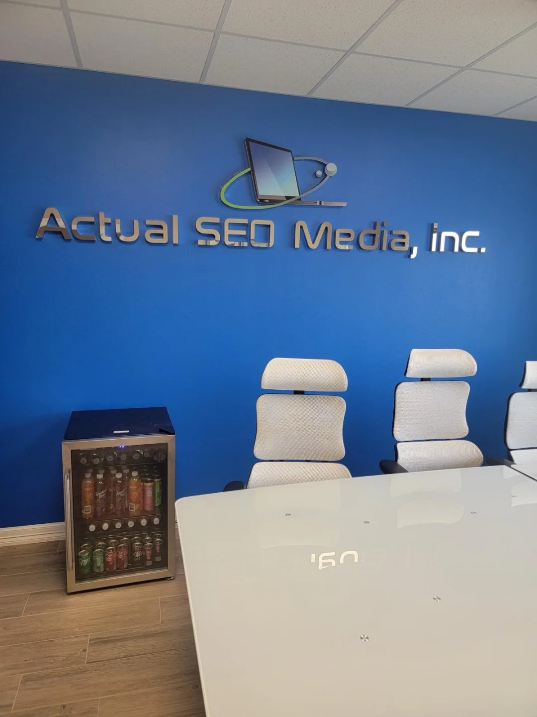 Meeting room at the Actual SEO Media, Inc. Tomball Parkway office